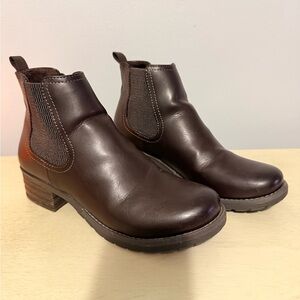 Eastland Chocolate Leather Ankle Booties